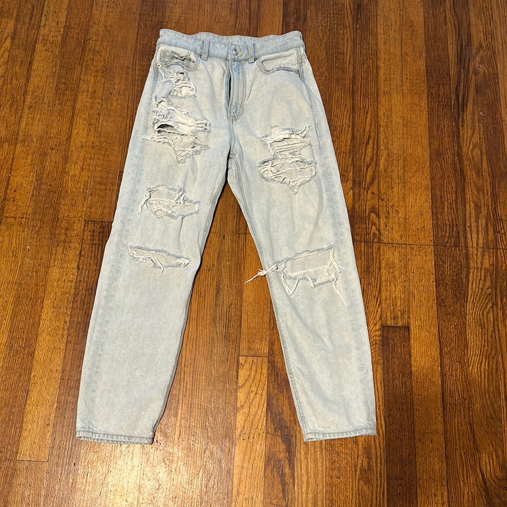 American Eagle Highest rise mom Jean